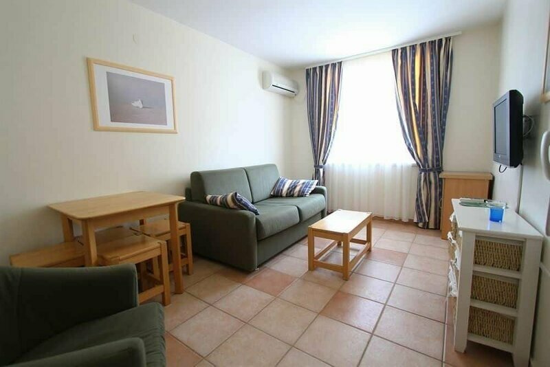 Aparthotel Castrum Novum