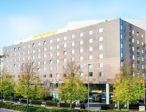 voco Dusseldorf Seestern by IHG, Забронировать Отель Отели Лёрик 4 звезды, 4*