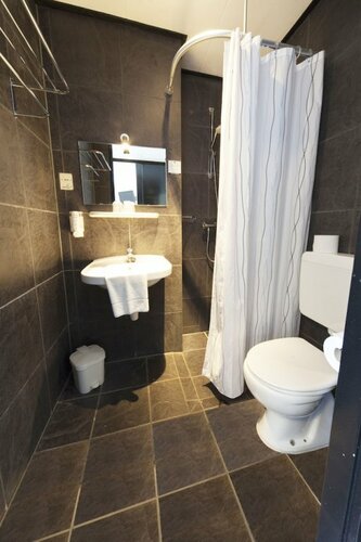 Fletcher Hotel Landgoed Huis te Eerbeek, Забронировать Отель Отели Ирбик с парковкой, Парковка