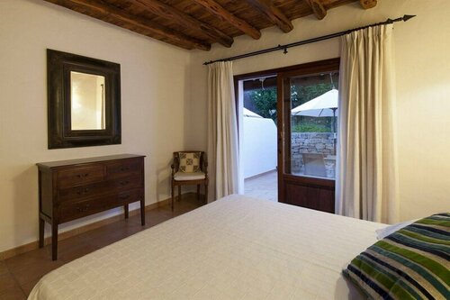 Agroturisme Can Planells, Book Vacation Home Hotels in Ibiza with Parking, Parking
