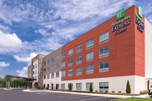 Holiday Inn Express & Suites Farmville by IHG, Rezervați Hotel Farmville Virginia
