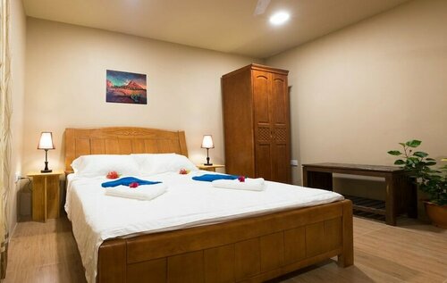 Oak Thoddoo, Book Hotel Hotels in Thoddoo with Parking, Parking