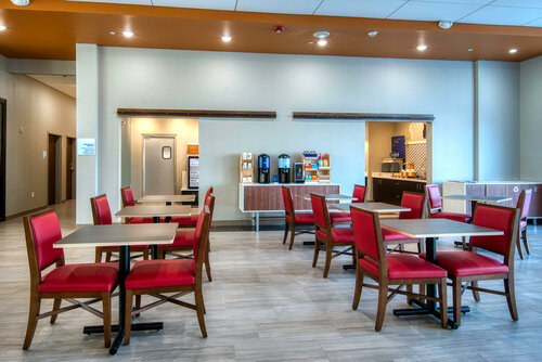 Holiday Inn Express & Suites Omaha Downtown - Old Market by IHG, Book Hotel Hoteller i Nebraska med parkering, Parkering