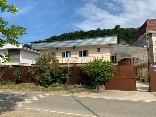 Гостевой дом Мавиги, Забронировать Гостевой дом Отели Сочи с парковкой, Парковка