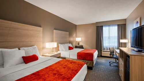 Best Western Plus New Cumberland, Buchen Sie Hotel Hotels in New Cumberland mit Pool, Schwimmbad