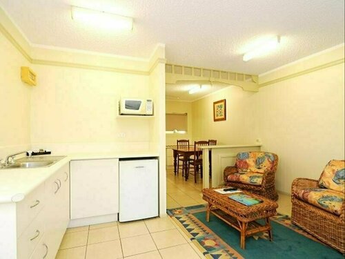 Cairns Queenslander Hotel & Apartments, Забронировать Апартаменты/квартира Кэрнс Cairns and Northern Beaches