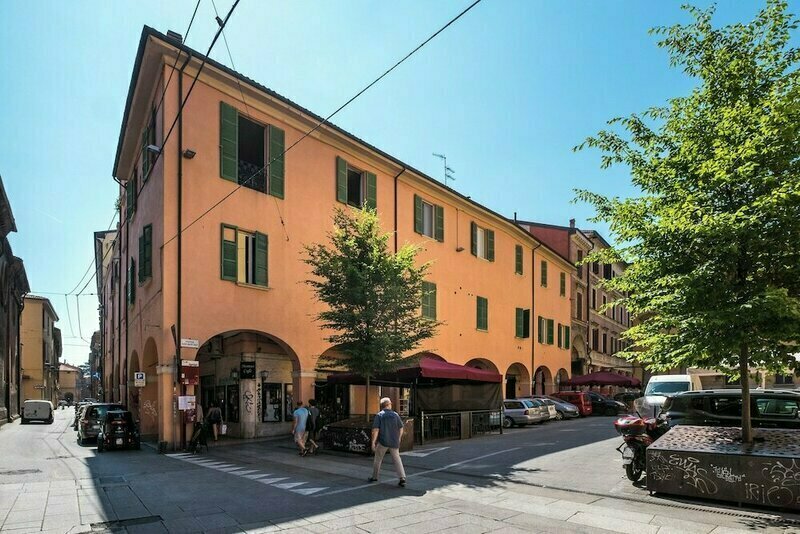 Piazza San Martino 9