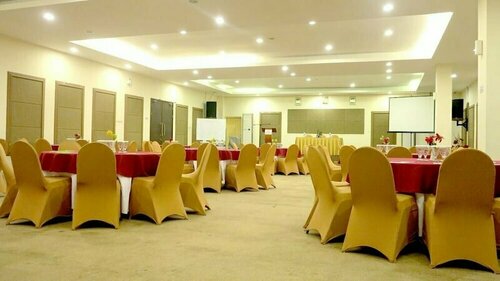 Jolin Hotel, Rezervați Hotel Hoteluri în Sulawesi cu parcare, Parcare