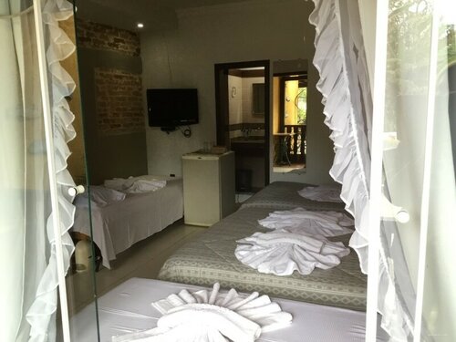 Hotel Casa Encantada, Забронировать Отель Отели Итатиая с парковкой, Парковка