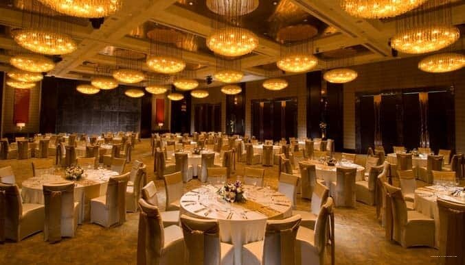 DoubleTree by Hilton Midland Plaza