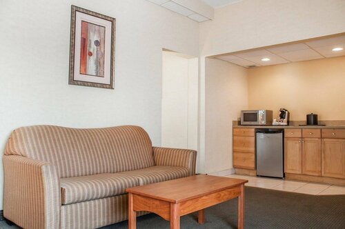 Quality Hotel & Suites At The Falls, Забронировать Отель Отели Ниагара Фолс 3 звезды, рядом с Old Falls Street, 3*