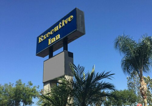 Anaheim Executive Inn & Suites, Забронировать Отель Анахайм Disneyland California, рядом с Торговый центр Anaheim Plaza