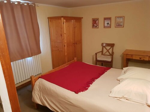 Hôtel l'Ours Blanc, Book Hotel Hoteller i Rhône-Alps med parkering, Parkering