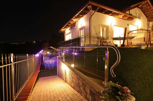 Wellness Suite Na Canuna, Prenota Hotel Roddi Langhe