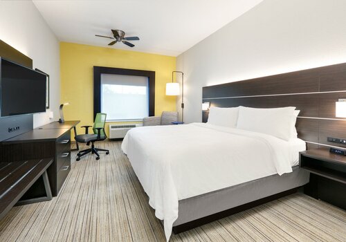 Holiday Inn Express Hotel & Suites Cleburne, an IHG Hotel, Buchen Sie Hotel Cleburne Dallas - Fort Worth und Umgebung
