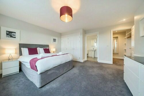 Roomspace Serviced Apartments - The Courtyard, Забронировать Апартаменты/квартира Апартаменты Англии, Апартаменты/квартира