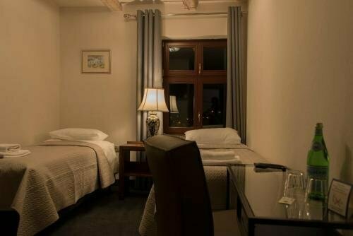 Hotel Retro B.A. Zientarski, Забронировать Отель Отели Зелёна-Гура 3 звезды, 3*