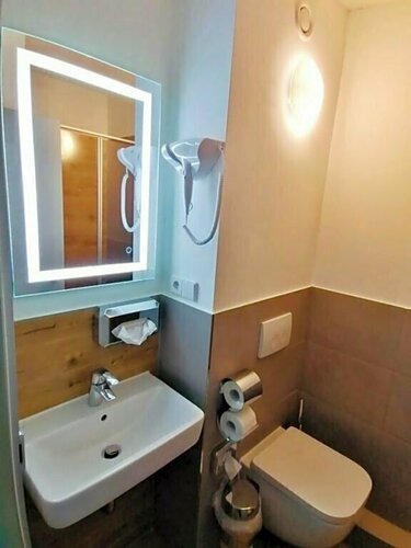 CREO Hotel Dessau, Reservar Hotel Hotéis baratos em Garz