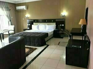 Randekhi Royal Hotel, Rezerwuj Hotel Benin Ikpoba-Okha