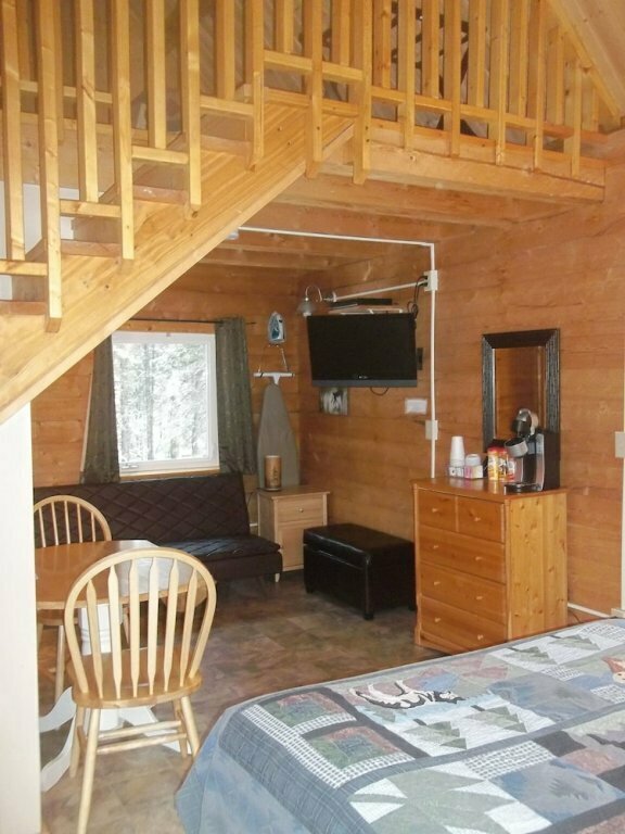 Caribou Cabins