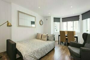Notting Hill Townhouse 3BR all with ensuite bathrooms & garden and roof terrace, Забронировать Апартаменты/квартира Кенсингтон и Челси Лондон, рядом с Музей торговых марок, упаковки и рекламы