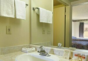 Days Inn by Wyndham Barstow, Забронировать Отель Барстоу штат Калифорния