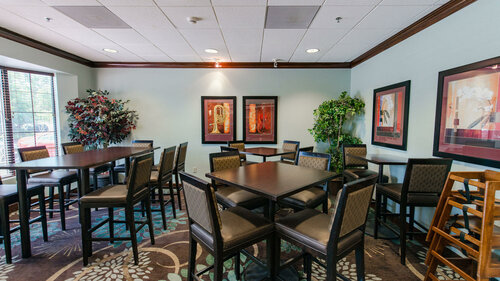 Staybridge Suites Wilmington East by IHG, Забронировать Отель Уилмингтон Северная Каролина