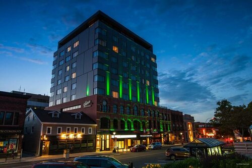 The Holman Grand Hotel, Rezervați Hotel Charlottetown Insula Prințului Edward