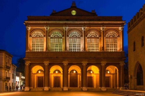 Hotel Aragosta, Забронировать Отель Римини - центр города Римини