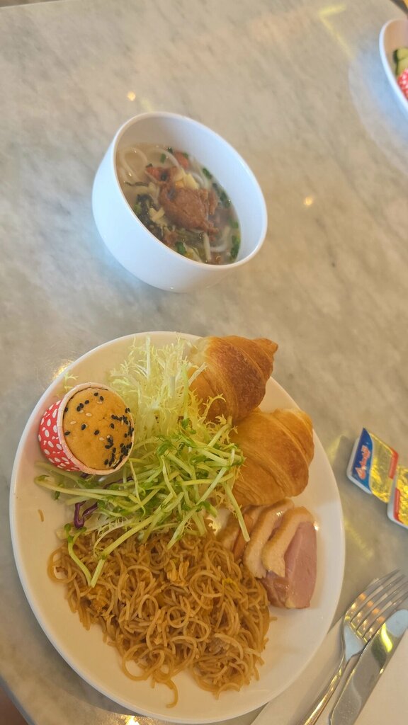 Luoke Platinum Sea View Hotel
