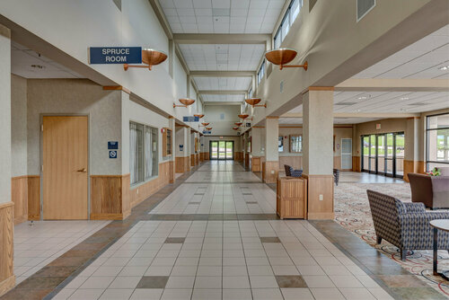 Holiday Inn Spearfish - Convention Center by IHG, Buchen Sie Hotel Spearfish Black Hills National Forest