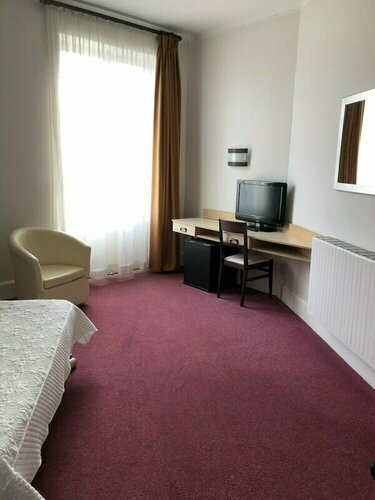 Hôtel de Paris, Забронировать Отель Шательгийон 