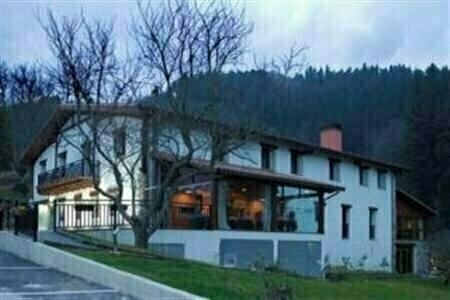 Santa Kutz, Rezervasyon Otel Gipuzkoa Basque Country