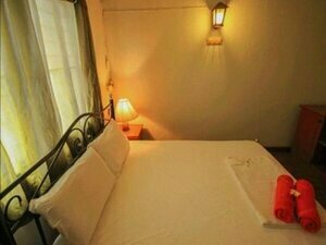 Waratee Spa Resort Villa, Book Resort Ban Bang Chan Bangkok Province