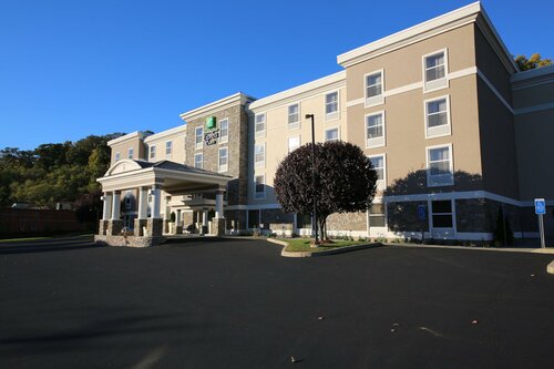 Holiday Inn Express Hotel & Suites Danbury - I-84 by IHG, 予約 ホテル ダンベリー Connecticut