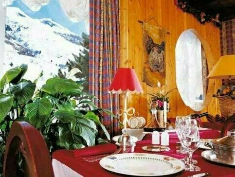 Hotel Les Mélèzes, Забронировать Отель Ле-дез-Альп Oisans