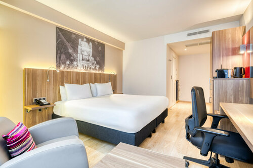 Holiday Inn Brussels Schuman by IHG, Забронировать Отель Эттербеек Брюссельский столичный регион