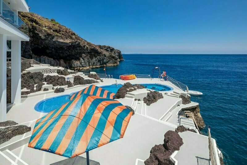 Galo Resort Hotels