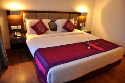 Oyo 1870 Hotel Rt Hill View, Забронировать Отель Отели Пални с парковкой, Парковка