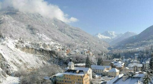 Auberge de Jeunesse HI Brides-les-Bains, Забронировать Отель Брид-ле-Бен Три Долины, рядом с Горнолыжный курорт Брид-ле-Бен