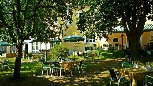 Gasthof Mitter, Забронировать Мини-отель Отели Haag с парковкой, Парковка