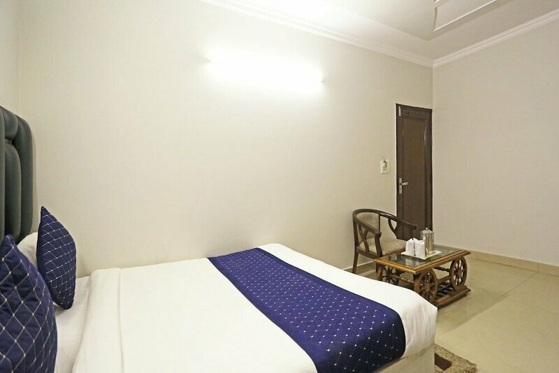 Revking at Hotel Ratandeep