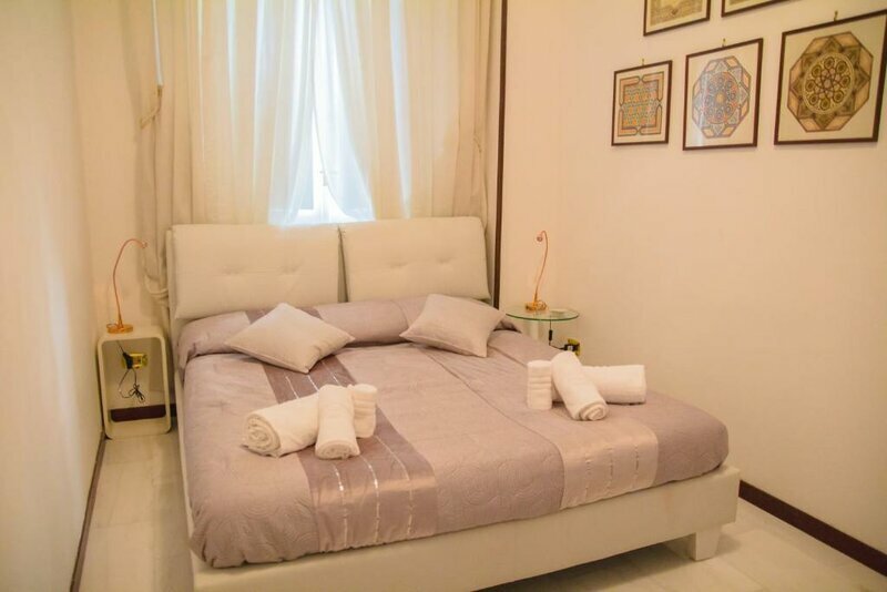 Happy Rooms in Easy House