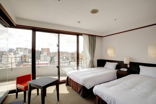 RJ Hotel Naha, Prenota Hotel Naha Okinawa, vicino a Tomarin - Terminal dei Traghetti di Tomari