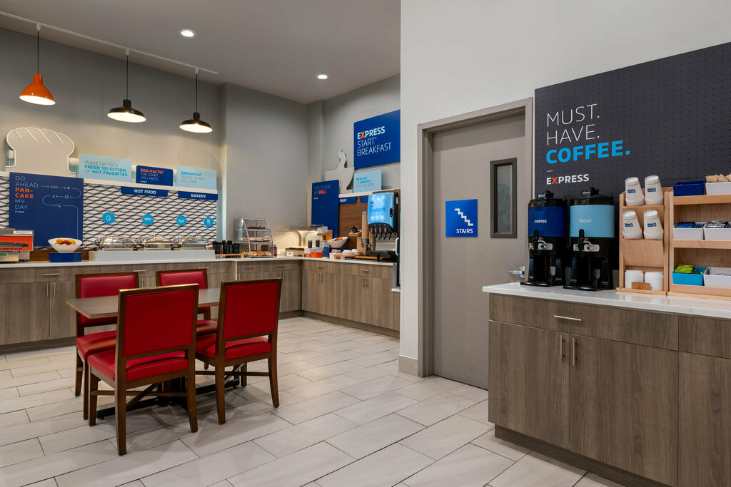Holiday Inn Express & Suites Bronx - Zoo Area by Ihg