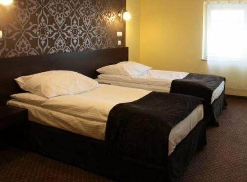 Hotel Alta, Rezervați Hotel Brzozow 