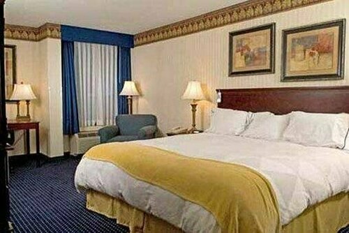 Regency Inn & Suites Memphis Airport, Забронировать Отель Отели Теннесси с завтраком, Завтраки