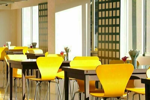 May Flower Grande Hotel, Забронировать Отель Чиангмай провинция Чианг Май, рядом с Wat Suan Dok