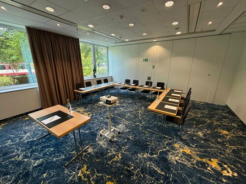 voco Dusseldorf Seestern by IHG, Забронировать Отель Отели Лёрик 4 звезды, 4*