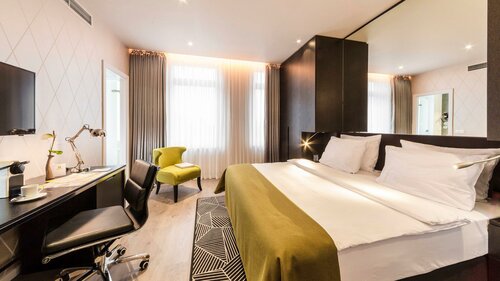 Holiday Inn Dresden - Am Zwinger by IHG, Забронировать Отель Бизнес-отели Дрездена, рядом с Дворцовый театр, 4* 5*